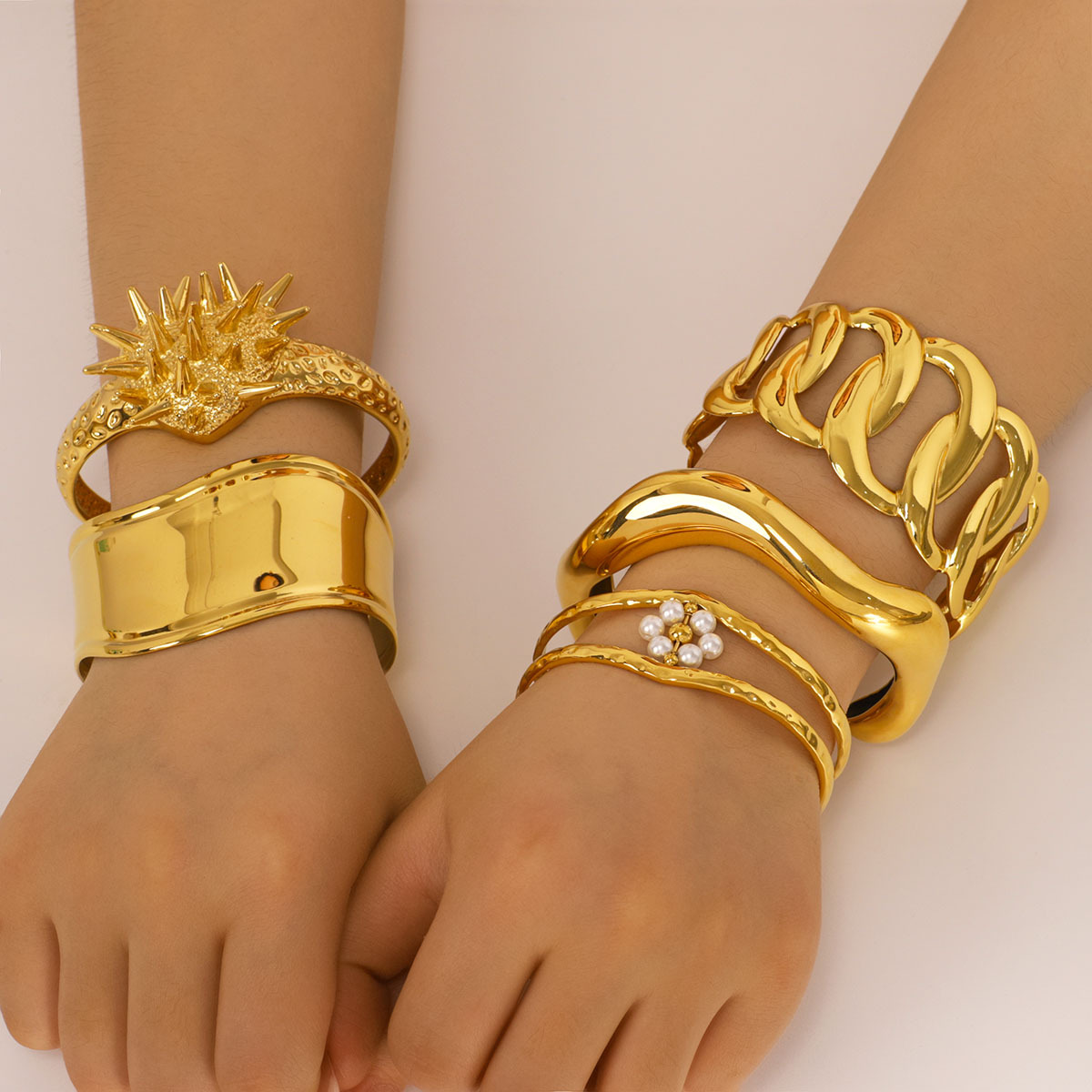 18k Gold-Plated Stainless Steel Bracelet3